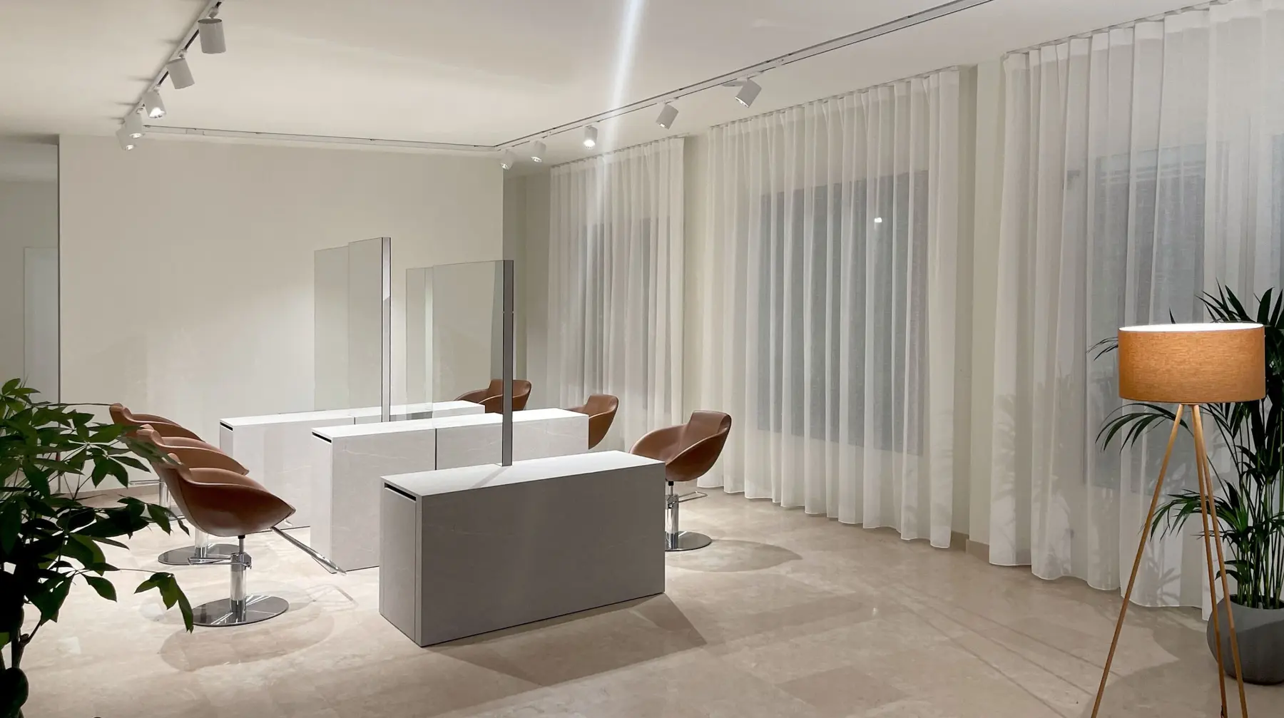 Gli interni del salone Rêves a Modena